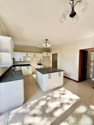 Venta de Casa -Villas de Jacarandas de Cayalà, Zona 16- — Casa en Venta en Jacarandas de Cayalá, Zona 16, Guatemala, Ciudad — miniatura 9 de 15