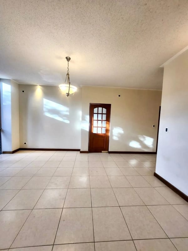 Venta de Casa -Villas de Jacarandas de Cayalà, Zona 16- — Casa en Venta en Jacarandas de Cayalá, Zona 16, Guatemala, Ciudad — foto 7 de 15