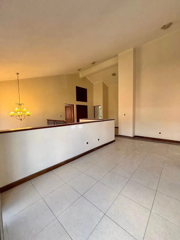 Venta de Casa -Villas de Jacarandas de Cayalà, Zona 16- — Casa en Venta en Jacarandas de Cayalá, Zona 16, Guatemala, Ciudad — foto 2 de 15