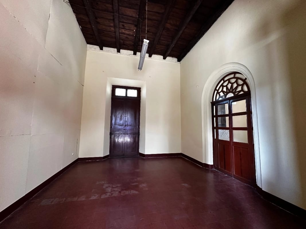 Zona 1, Amplia casa estilo colonial en alquiler — Casa en Alquiler en Zona 1, Guatemala, Ciudad — foto 10 de 10
