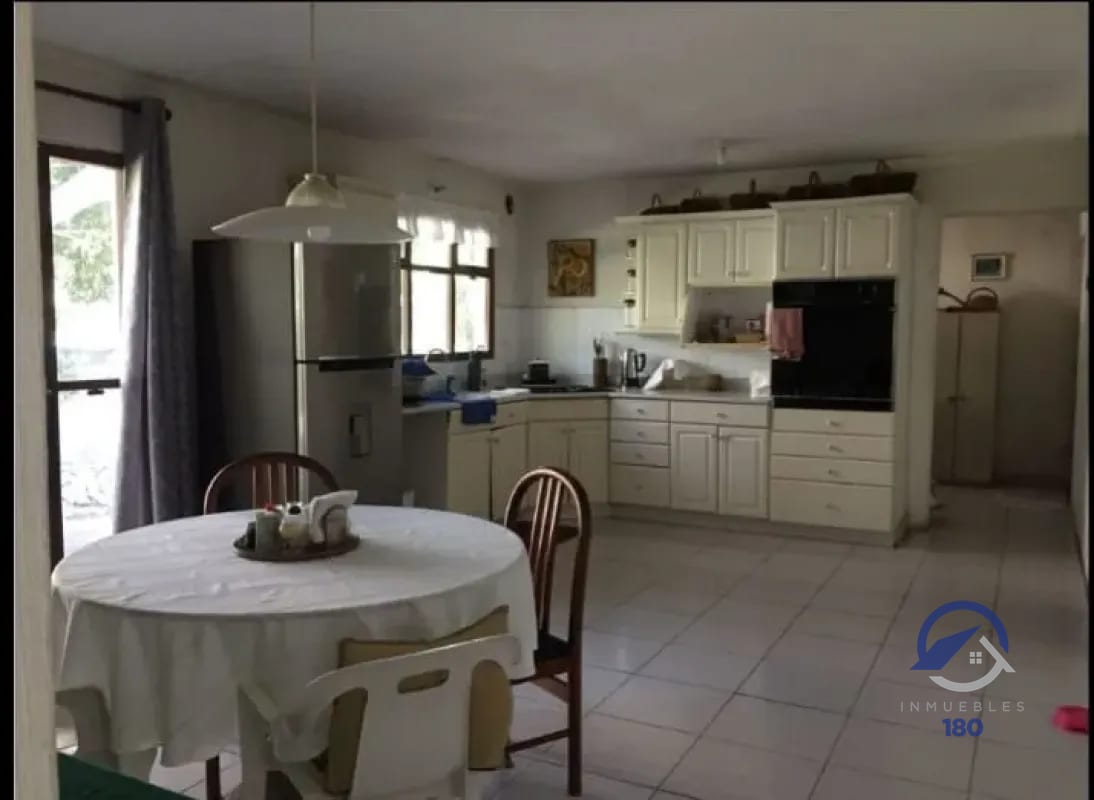 Amplia Casa en venta en CAES, km. 15.5 — Casa en Venta en Carretera a El Salvador, Guatemala, Ciudad — foto 5 de 9