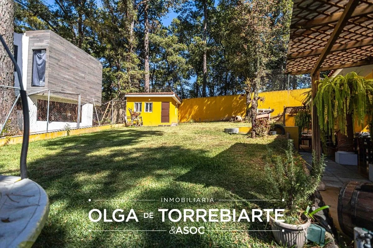 Casa en Bosques de Castilla II — Casa en Venta en Zona 9 Mixco, Guatemala, Ciudad — foto 2 de 15