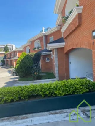 En Venta Linda Casa en Jardines de Vista Hermosa, VHII, zona 15 — Casa en Venta en Zona 15, Guatemala, Ciudad — miniatura 3 de 11