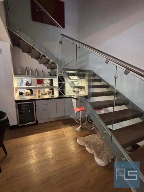 Moderno y amplio apartamento de 2 niveles, 4 hab. con jardín y 3 parqueos en Renta — Apartamento en Alquiler en Vivalt, Zona 10, Guatemala, Ciudad — foto 5 de 14