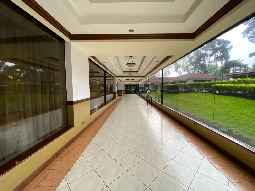 Apartamento Venta Colonia Oakland — Apartamento en Venta en Zona 10, Guatemala, Ciudad — foto 2 de 11