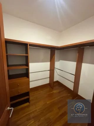 Lindo y amplio apartamento en Edificio Casa Margarita — Apartamento en Alquiler en Casa Margarita, Zona 10, Guatemala, Ciudad — miniatura 8 de 12