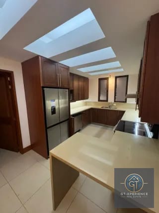 Lindo y amplio apartamento en Edificio Casa Margarita — Apartamento en Alquiler en Casa Margarita, Zona 10, Guatemala, Ciudad — miniatura 5 de 12