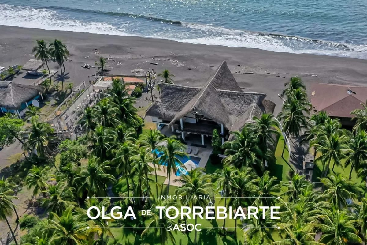 Casa frente al mar, Iztapa, Escuintla — Casa vacacional en Venta en Iztapa, Escuintla — foto 1 de 17