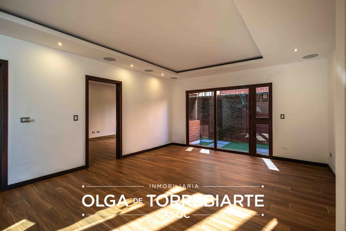 Casa en Antaria Bellas Luces — Casa en Venta en Bellas Luces, Santa Catarina Pinula, Guatemala, Ciudad — foto 9 de 17