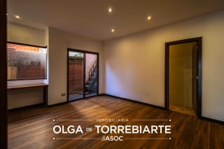 Casa en Antaria Bellas Luces — Casa en Venta en Bellas Luces, Santa Catarina Pinula, Guatemala, Ciudad — miniatura 8 de 17