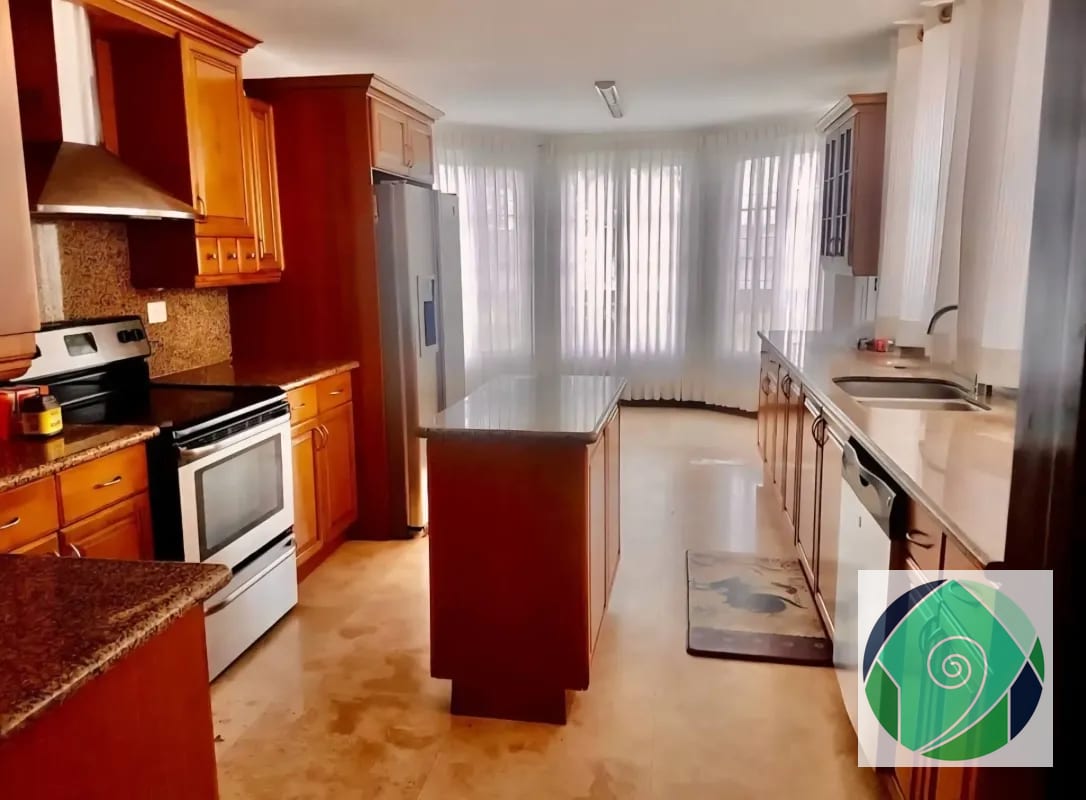 Venta Casa en la Montaña, Zona 16 — Casa en Venta en La Montaña, Zona 16, Guatemala, Ciudad — foto 9 de 11