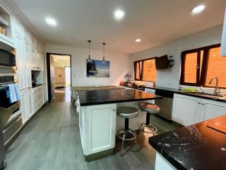 Casa Venta Condominio Exclusivo la Joya Zona 10, 4 Dormitorios, 440 Mts2 , 3.5 BAÑOS~4 Parqueos $1,000,000 Dolares — Casa en Venta en Zona 10, Guatemala, Ciudad — miniatura 4 de 11