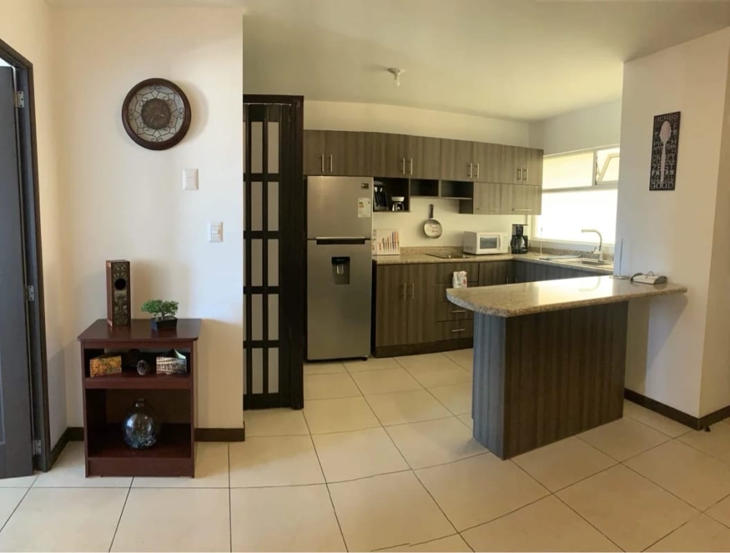 Venta apartamento amueblado 1 Dormitorio | Santa María de Las Charcas (copia) — Apartamento en Alquiler en Santa María de Las Charcas, Zona 11, Guatemala, Ciudad — foto 2 de 10