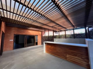 Casa Venta Condominio Exclusivo la Joya Zona 10, 4 Dormitorios, 440 Mts2 , 3.5 BAÑOS~4 Parqueos $1,000,000 Dolares — Casa en Venta en Zona 10, Guatemala, Ciudad — miniatura 2 de 11