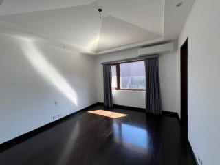 Casa Venta Condominio Exclusivo la Joya Zona 10, 4 Dormitorios, 440 Mts2 , 3.5 BAÑOS~4 Parqueos $1,000,000 Dolares — Casa en Venta en Zona 10, Guatemala, Ciudad — miniatura 7 de 11