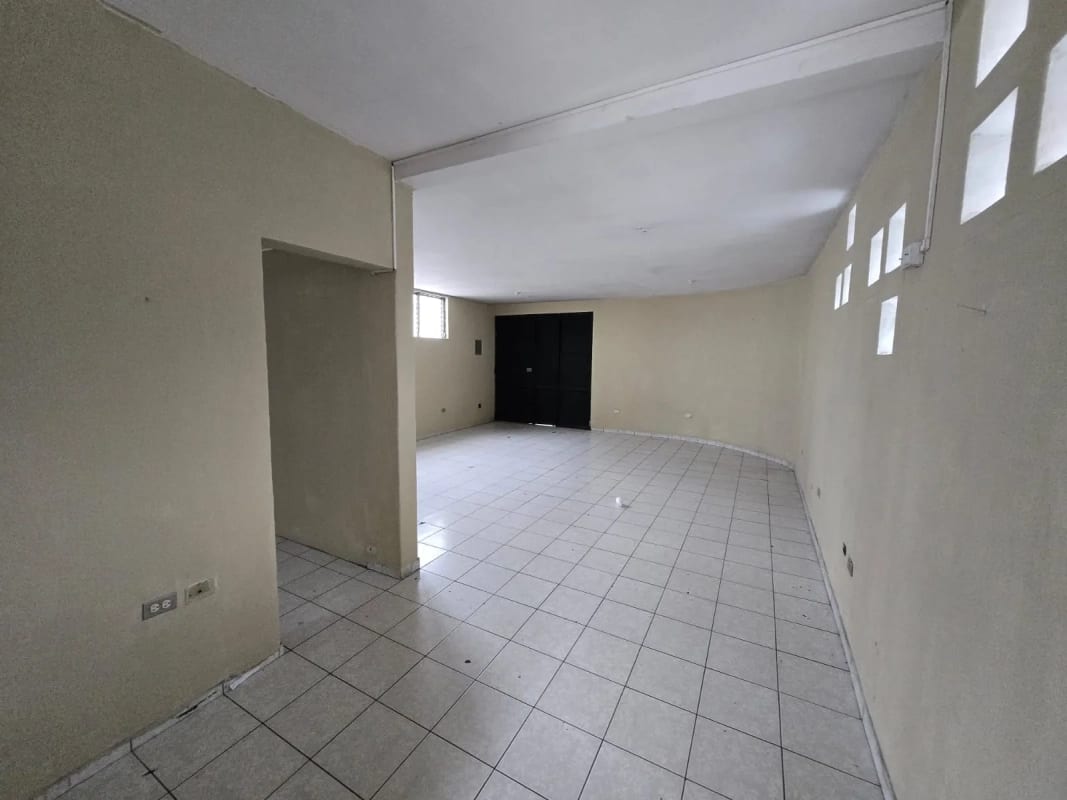 Casa para uso comercial en renta!! Excelente ubicación en zona 9 — Casa en Alquiler en Zona 9, Guatemala, Ciudad — foto 5 de 12