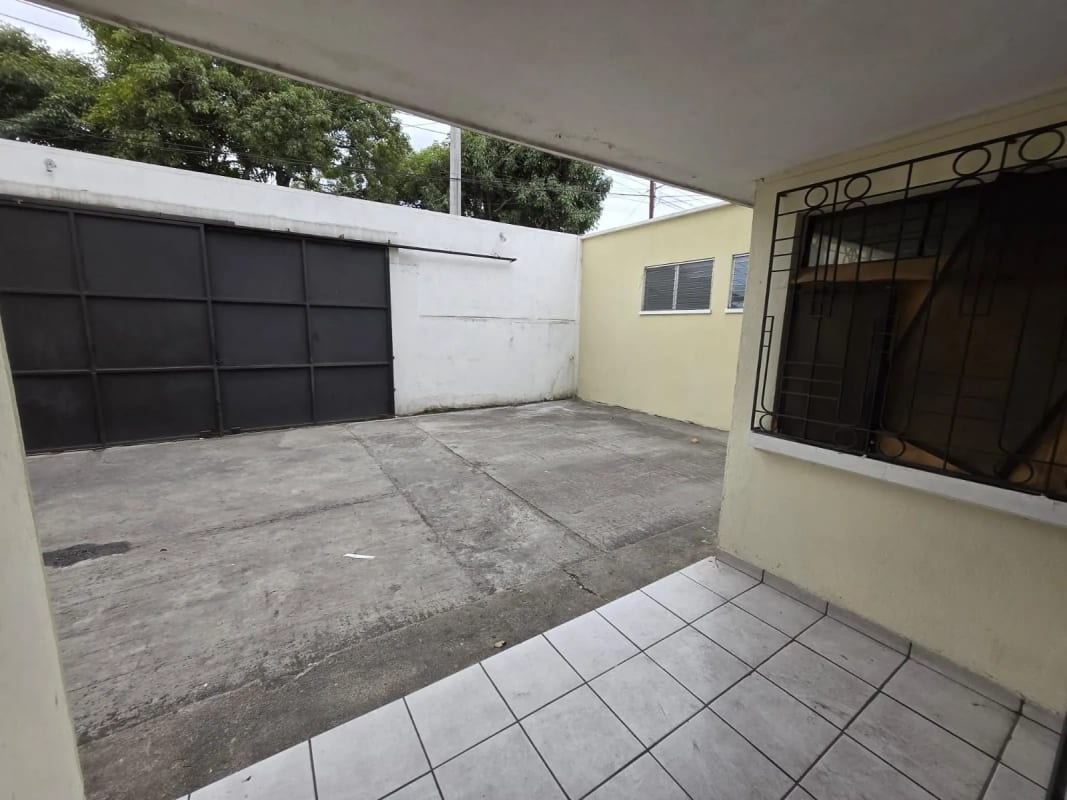 Casa para uso comercial en renta!! Excelente ubicación en zona 9 — Casa en Alquiler en Zona 9, Guatemala, Ciudad — foto 4 de 12
