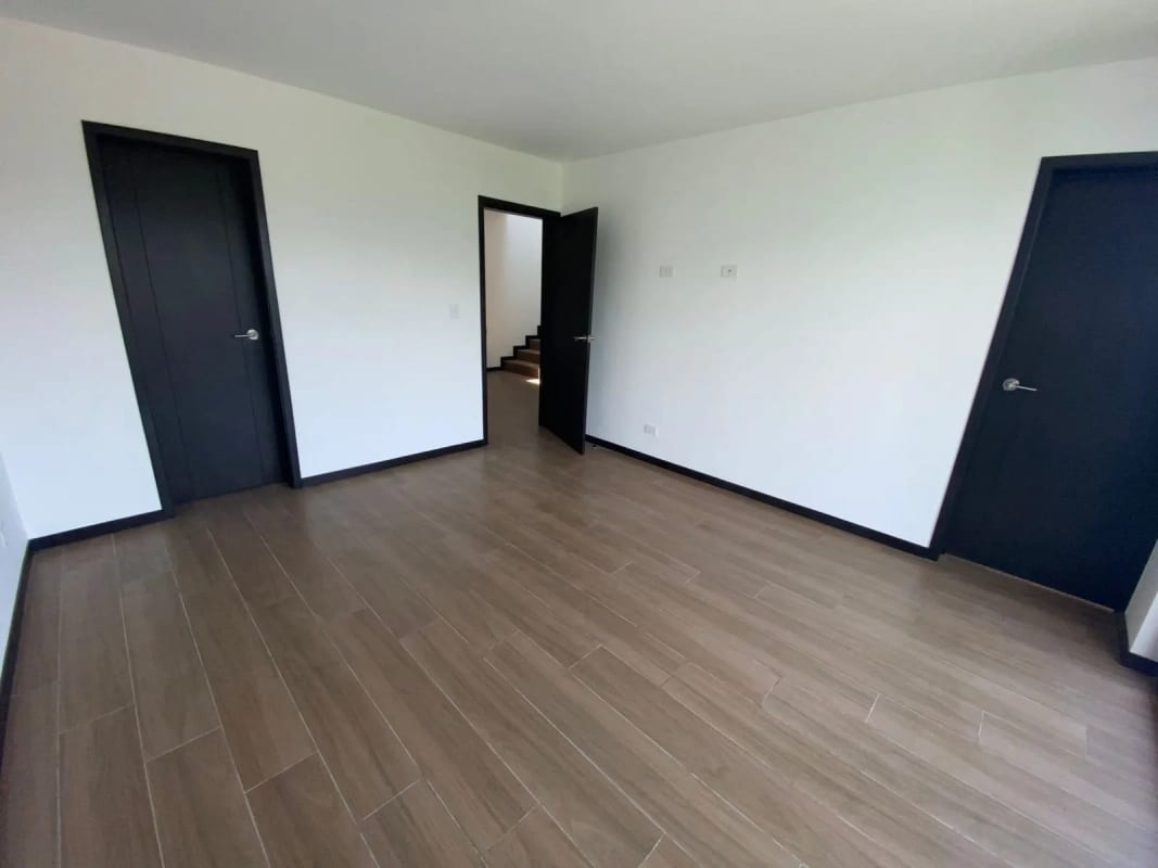 Casa en VENTA en Colonia Elgin, zona 13 — Casa en Venta en Elgin, Zona 13, Guatemala, Ciudad — foto 13 de 16