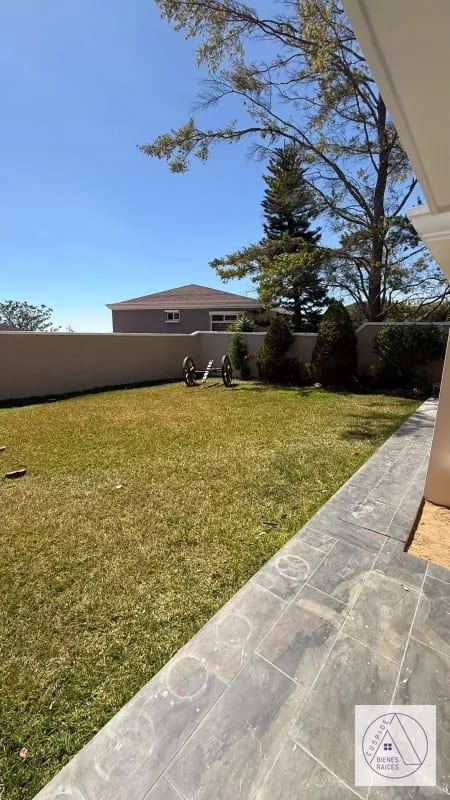 Carretera a El Salvdor Casa en venta Colinas de Andalucía km 16.5 entrada a Olmeca — Casa en Venta en Colinas De Andalucia, Carretera a El Salvador, Guatemala, Ciudad — foto 3 de 9