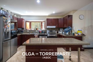 Casa en Encinos de Muxbal — Casa en Venta en Muxbal, Guatemala, Ciudad — miniatura 10 de 16