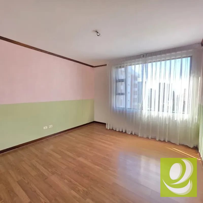 Apartamento en Renta o Venta en Castellar Zona 10 — Apartamento en Venta en Zona 10, Guatemala, Ciudad — foto 10 de 11