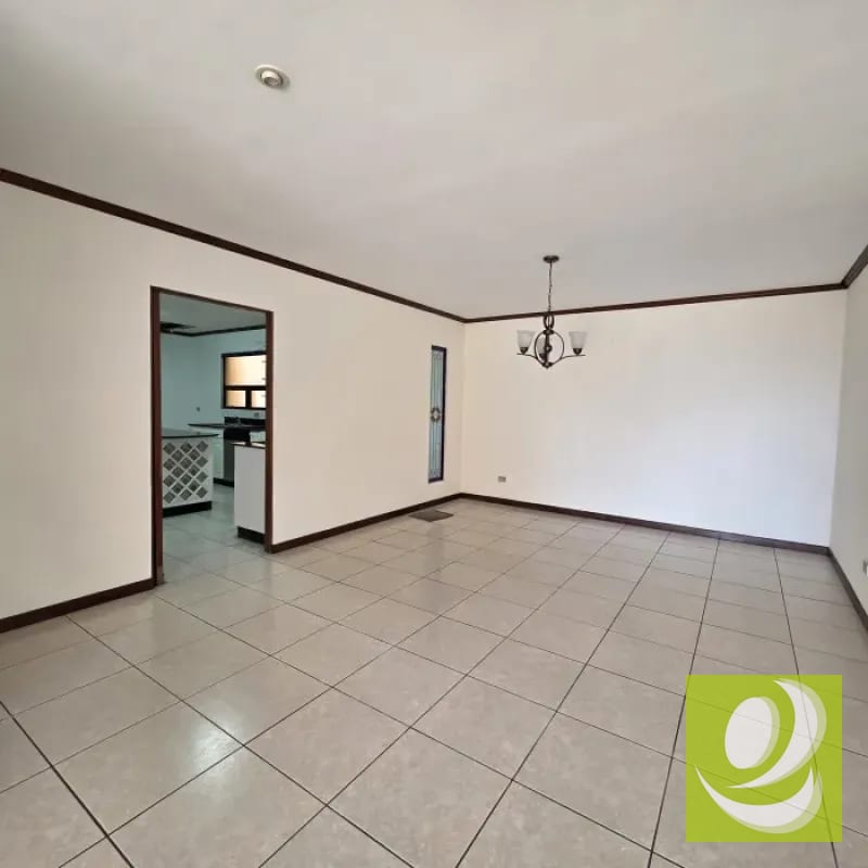 Apartamento en Renta o Venta en Castellar Zona 10 — Apartamento en Venta en Zona 10, Guatemala, Ciudad — foto 6 de 11