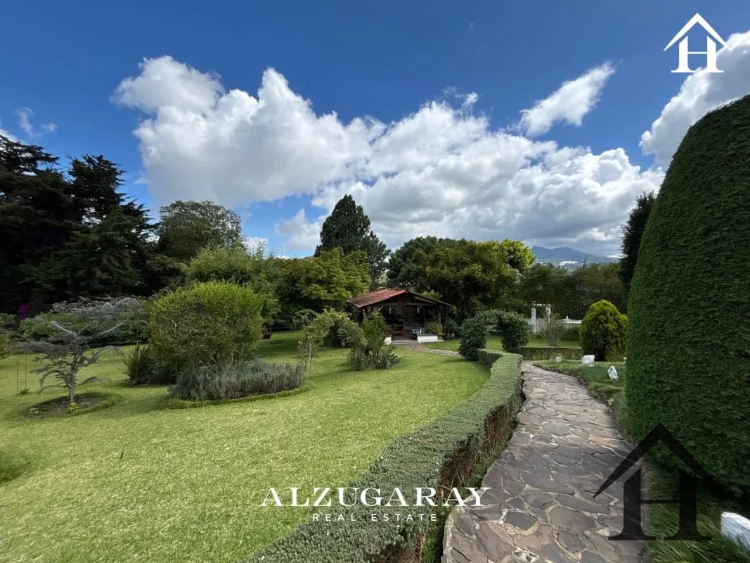 casa espectacular 8,865 Vrs2 San Lucas Sacatepequez — Casa en Venta en San Lucas Sacatepéquez, Sacatepéquez — foto 10 de 10