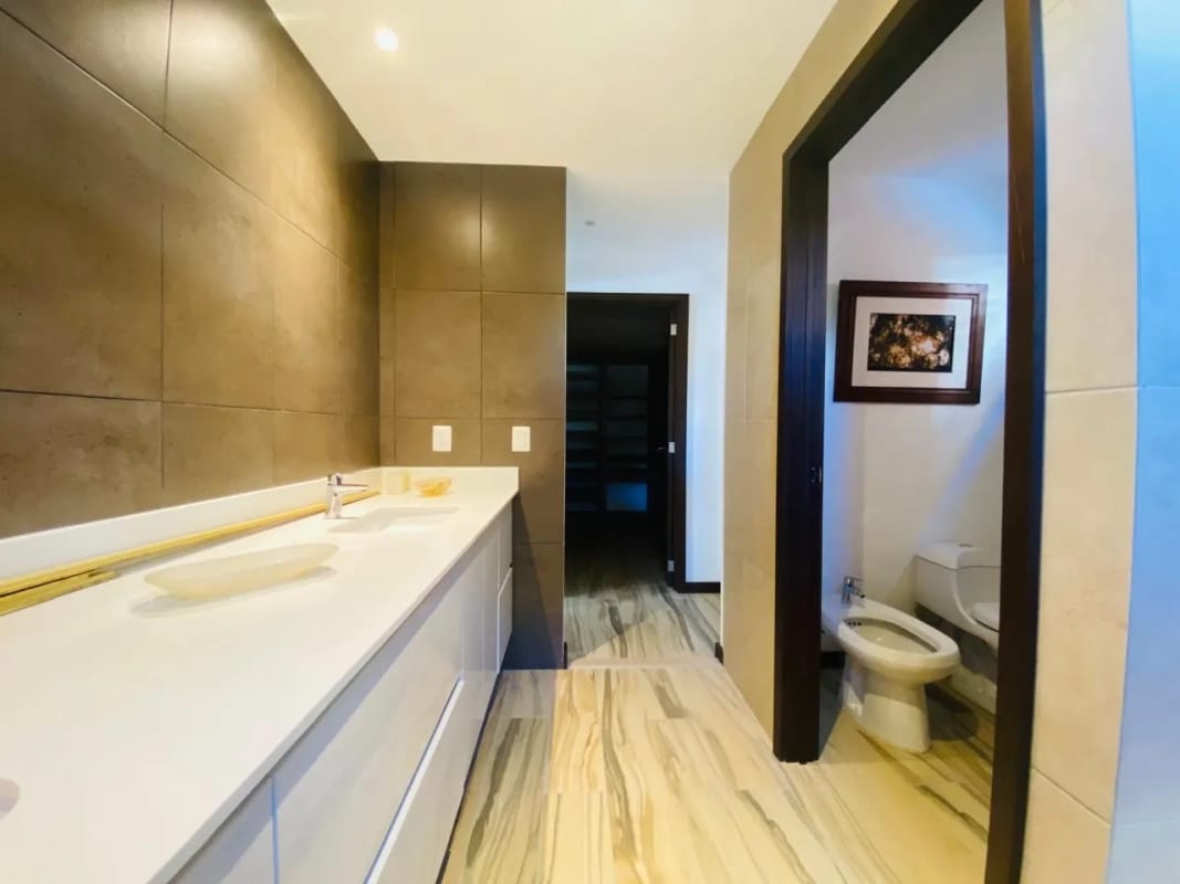 Vendo Exclusivo apartamento en Zona 14 — Apartamento en Venta en Barletta, Zona 14, Guatemala, Ciudad — foto 2 de 8