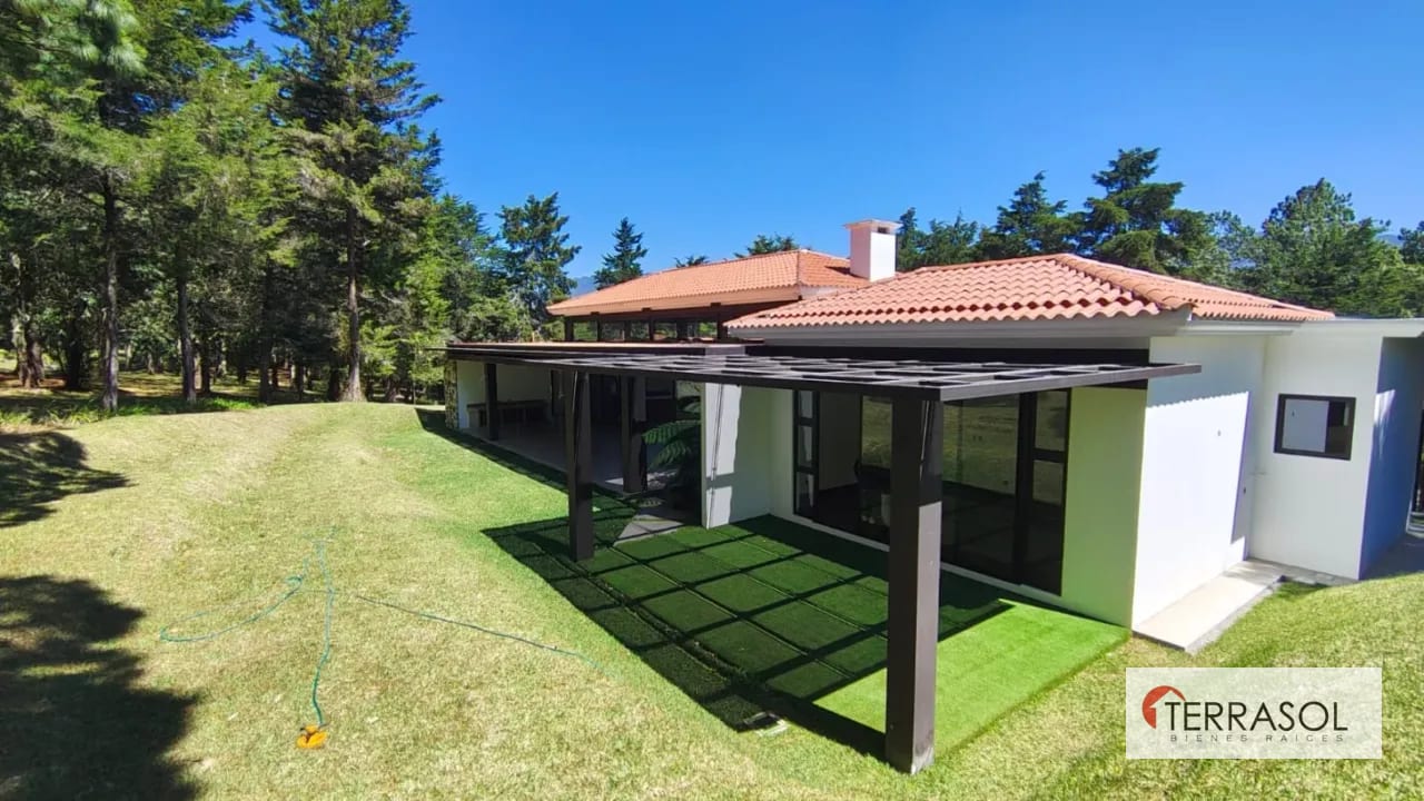 Casa Moderna de Lujo en Venta – Hacienda Nueva Golf Club — Casa en Venta en Hacienda Nueva, San José Pinula, Guatemala, Ciudad — foto 16 de 16
