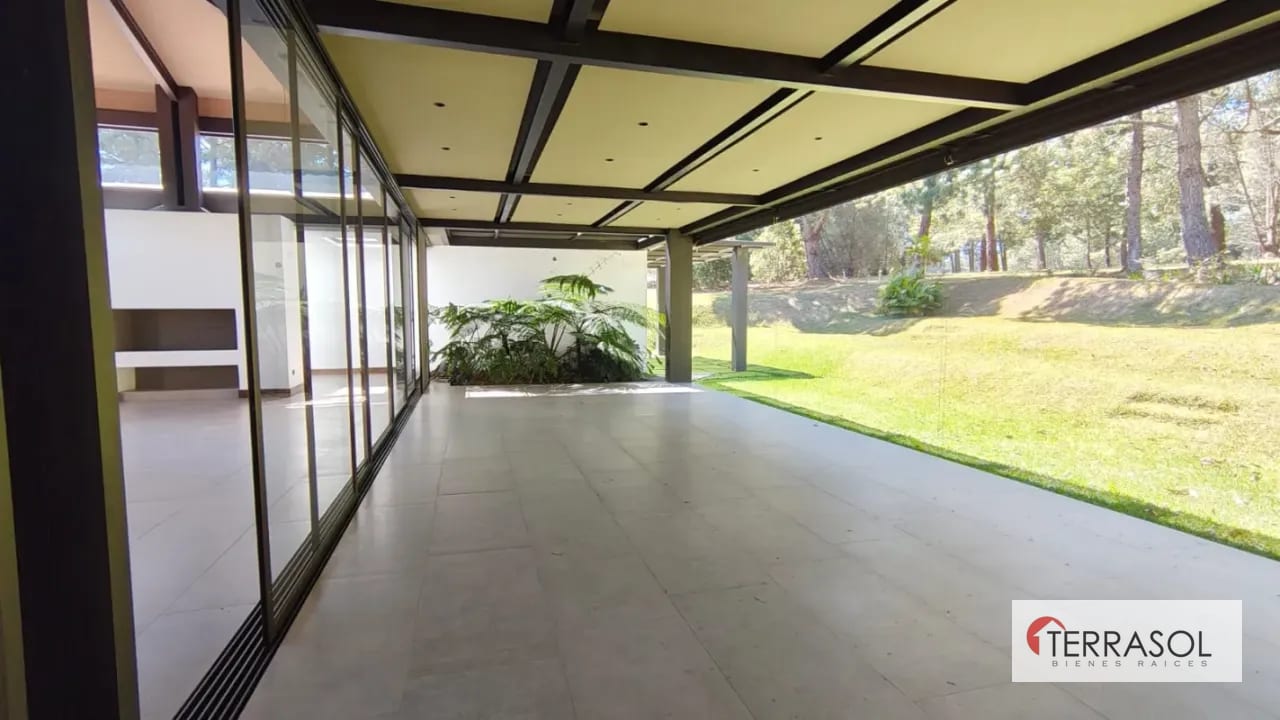 Casa Moderna de Lujo en Venta – Hacienda Nueva Golf Club — Casa en Venta en Hacienda Nueva, San José Pinula, Guatemala, Ciudad — foto 10 de 16