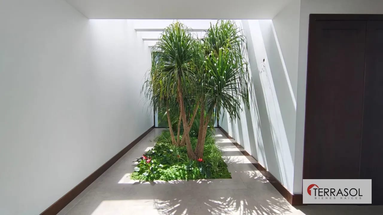 Casa Moderna de Lujo en Venta – Hacienda Nueva Golf Club — Casa en Venta en Hacienda Nueva, San José Pinula, Guatemala, Ciudad — foto 8 de 16
