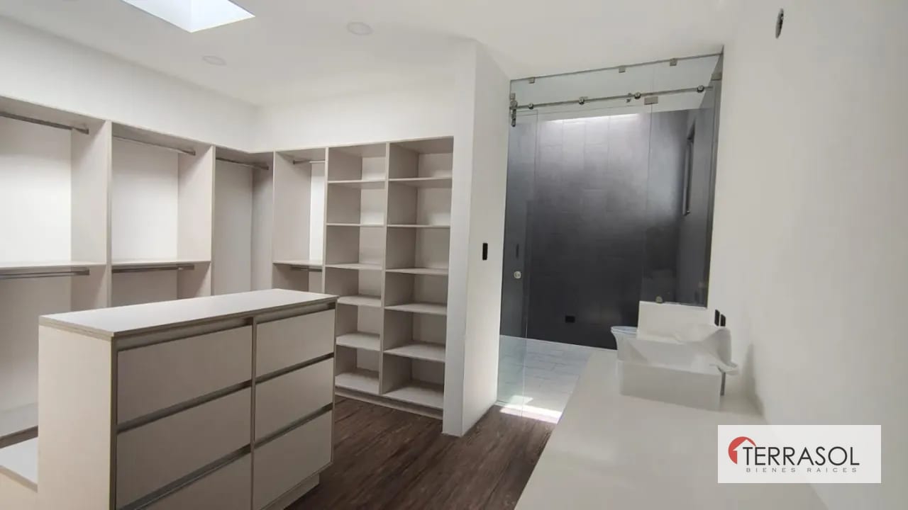 Casa Moderna de Lujo en Venta – Hacienda Nueva Golf Club — Casa en Venta en Hacienda Nueva, San José Pinula, Guatemala, Ciudad — foto 6 de 16