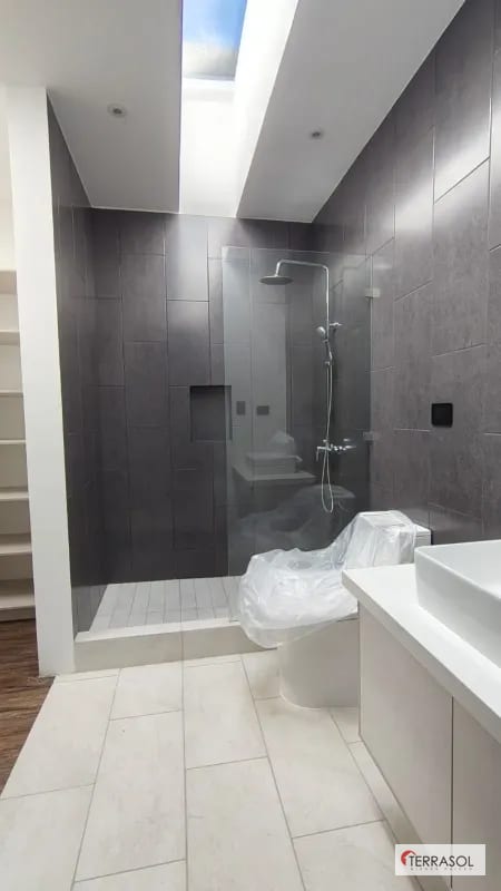 Casa Moderna de Lujo en Venta – Hacienda Nueva Golf Club — Casa en Venta en Hacienda Nueva, San José Pinula, Guatemala, Ciudad — foto 3 de 16