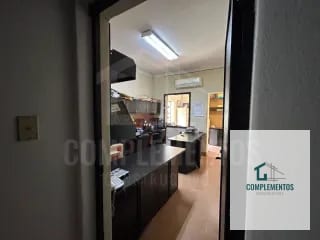 Casa en renta zona 10 (oficina) — Casa en Alquiler en Zona 10, Guatemala, Ciudad — miniatura 3 de 11
