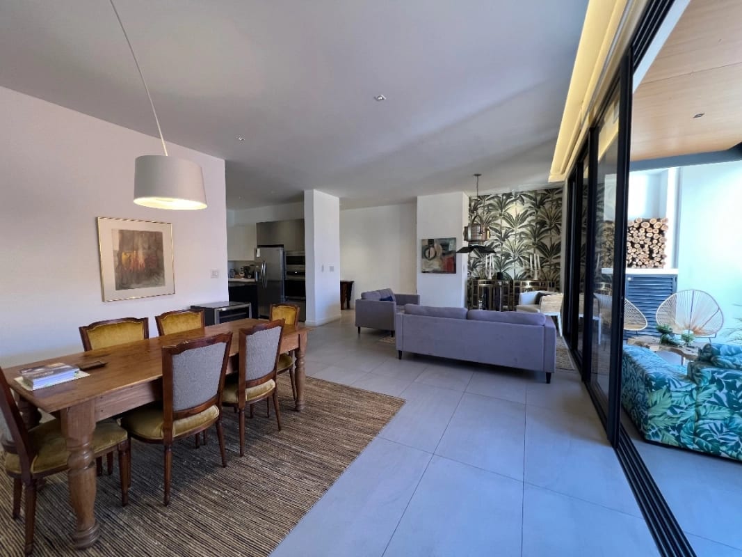 Apartamento Venta Zona 10,EDIFICIO Exclusivo Maranta Oakland , 2 Dormitorios, Sala Familiar, 2 Parqueos , Bodega + Dormitorio de Servicio $550,000 + Impuestos — Apartamento en Venta en Zona 10, Guatemala, Ciudad — foto 16 de 17