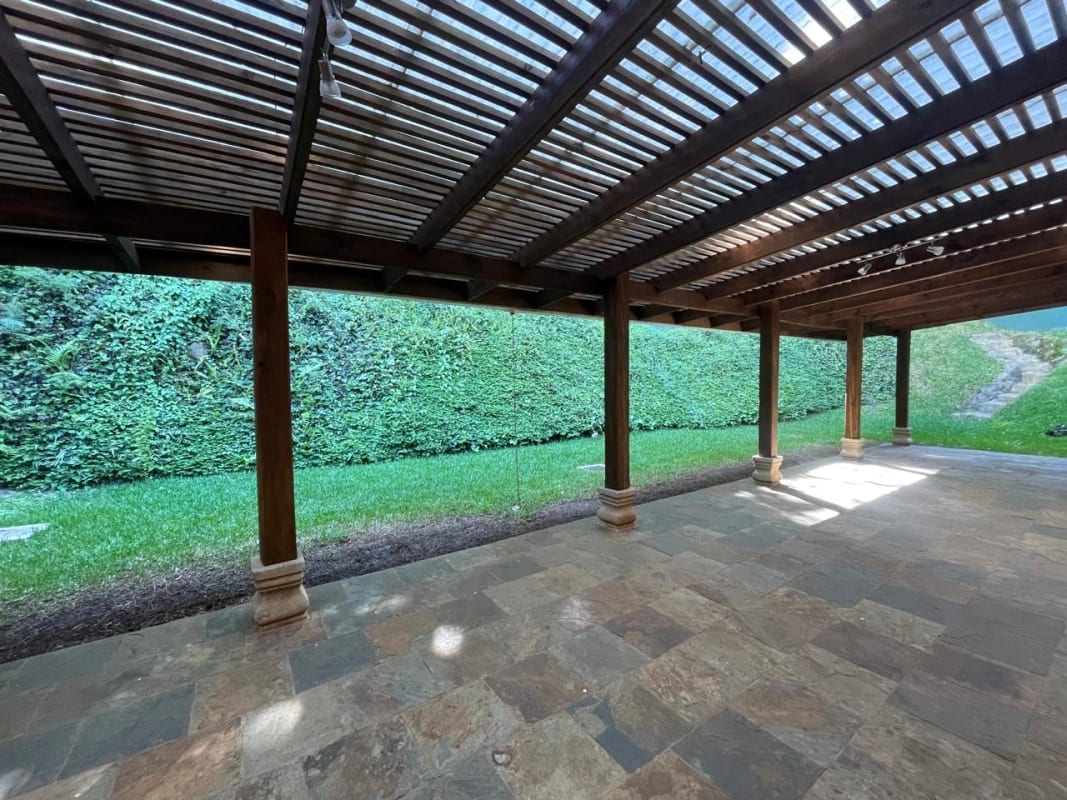 Muxbal Casa Venta, 554 MTS2, 3 Dormitorios, Estudio o Dormitorio con Baño Completo $650,000 — Casa en Venta en Muxbal, Guatemala, Ciudad — foto 13 de 13