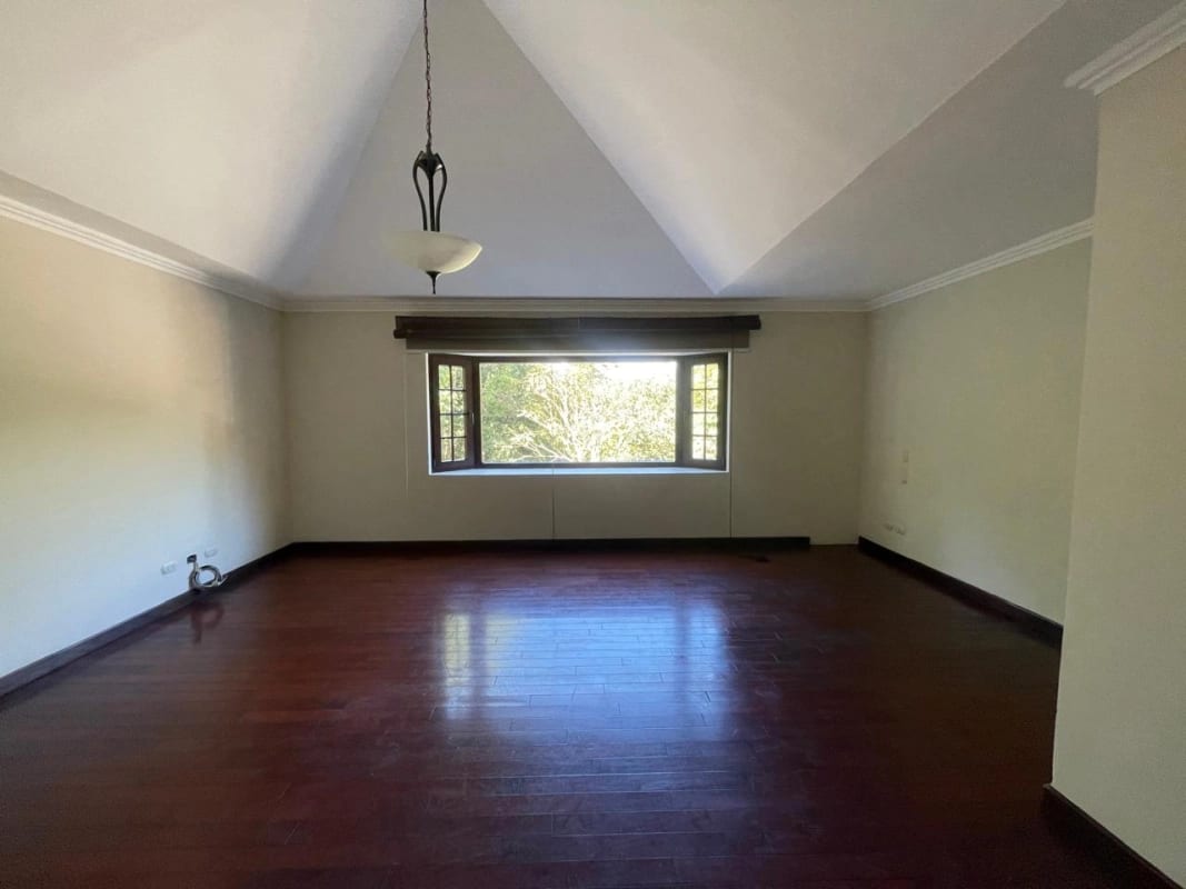 Muxbal Casa Venta, 554 MTS2, 3 Dormitorios, Estudio o Dormitorio con Baño Completo $650,000 — Casa en Venta en Muxbal, Guatemala, Ciudad — foto 4 de 13