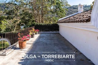 Casa amueblada en Condominio Jacarandas y Gravileas, Antigua Guatemala — Casa en Venta en Antigua, Sacatepéquez — miniatura 7 de 17