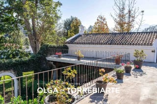 Casa amueblada en Condominio Jacarandas y Gravileas, Antigua Guatemala — Casa en Venta en Antigua, Sacatepéquez — miniatura 4 de 17