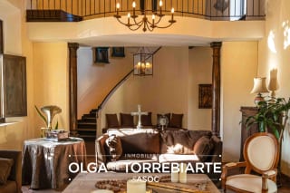 Casa amueblada en Condominio Jacarandas y Gravileas, Antigua Guatemala — Casa en Venta en Antigua, Sacatepéquez — miniatura 2 de 17