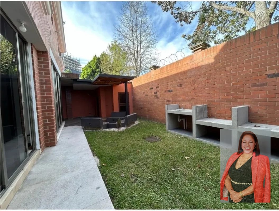 Amplia casa en venta en residencial Villas de Jacarandas de Cayala — Casa en Venta en Jacarandas de Cayalá, Zona 16, Guatemala, Ciudad — foto 6 de 17