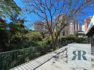 *Venta Casa Independiente, fuera de garita, recién remodelada en Zona 14 — Casa en Venta en Quinta Avenida, Zona 14, Guatemala, Ciudad — miniatura 2 de 2