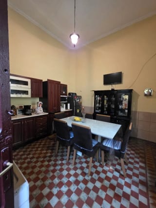 Excelente casa en venta, zona 1, a un costado del Palacio Nacional — Casa en Venta en Zona 1, Guatemala, Ciudad — miniatura 1 de 12