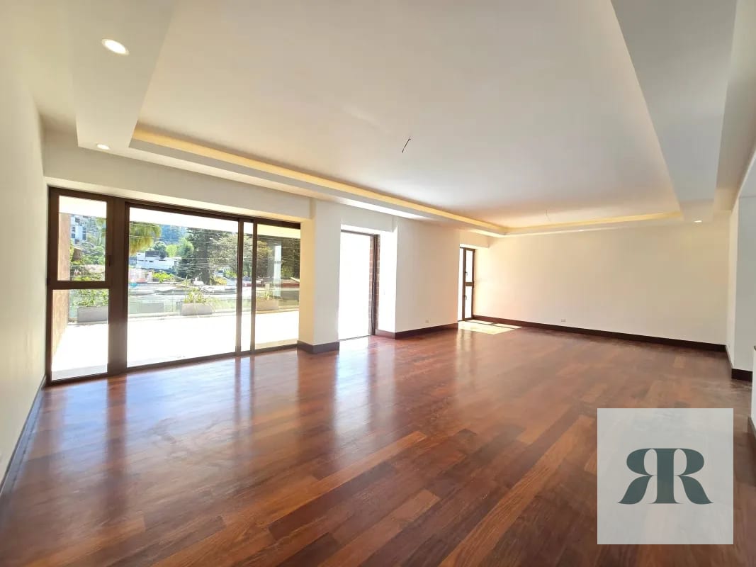 *Casa en Venta Vista Hermosa II, dentro de garita, 4 dormitorios* — Casa en Venta en Vista Hermosa I, Zona 15, Guatemala, Ciudad — foto 9 de 11