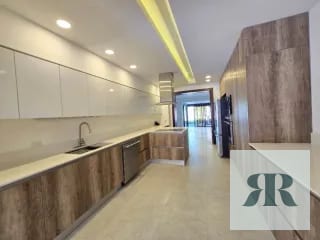*Casa en Venta Vista Hermosa II, dentro de garita, 4 dormitorios* — Casa en Venta en Vista Hermosa I, Zona 15, Guatemala, Ciudad — miniatura 8 de 11