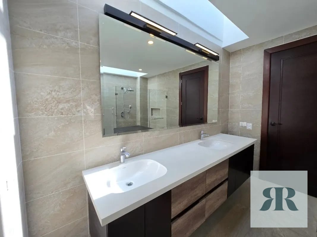 *Casa en Venta Vista Hermosa II, dentro de garita, 4 dormitorios* — Casa en Venta en Vista Hermosa I, Zona 15, Guatemala, Ciudad — foto 4 de 11