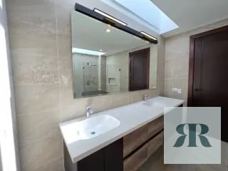 *Casa en Venta Vista Hermosa II, dentro de garita, 4 dormitorios* — Casa en Venta en Vista Hermosa I, Zona 15, Guatemala, Ciudad — miniatura 4 de 11