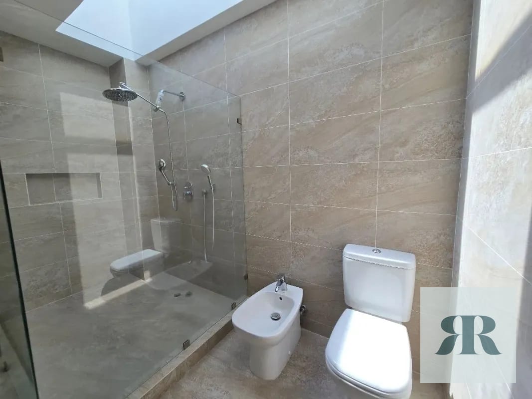 *Casa en Venta Vista Hermosa II, dentro de garita, 4 dormitorios* — Casa en Venta en Vista Hermosa I, Zona 15, Guatemala, Ciudad — foto 3 de 11