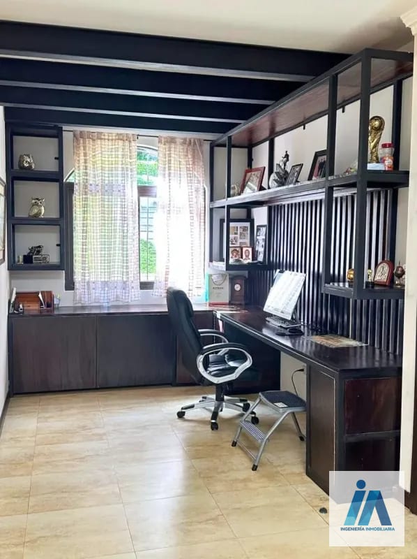 CASA EN VENTA📍Condominio El Encinal, Mixco Destaca por sus finos acabados — Casa en Venta en Zona 6 Mixco, Guatemala, Ciudad — foto 13 de 17