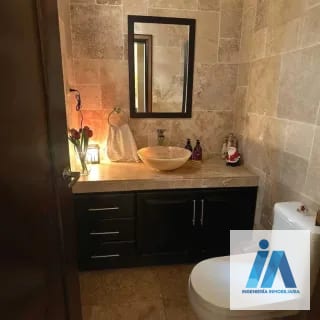 CASA EN VENTA📍Condominio El Encinal, Mixco Destaca por sus finos acabados — Casa en Venta en Zona 6 Mixco, Guatemala, Ciudad — miniatura 6 de 17